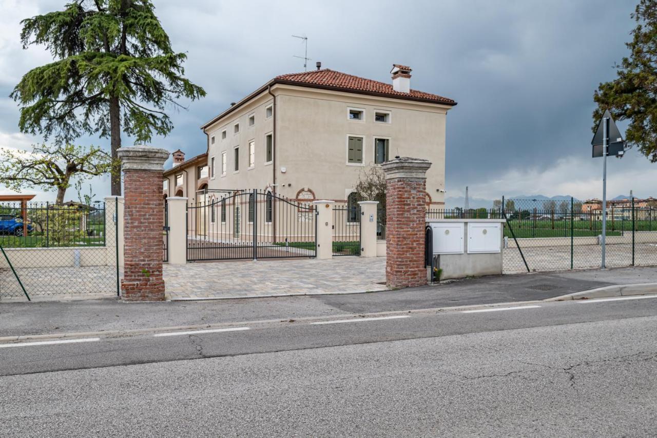 Ca Mia Rododendro & Mughetto Rooms Vicenza Zewnętrze zdjęcie